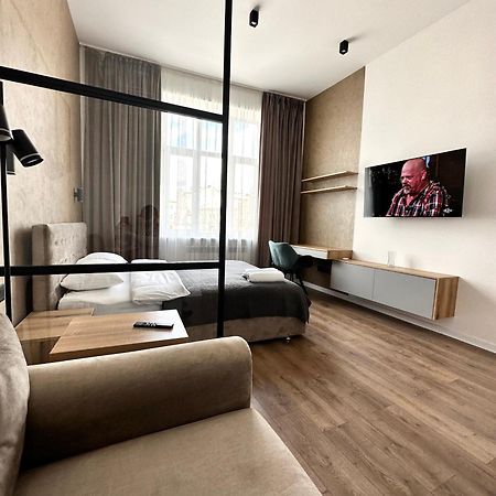 Romantic Apartments - In The Center Of Lviv , King-Size Bed エクステリア 写真